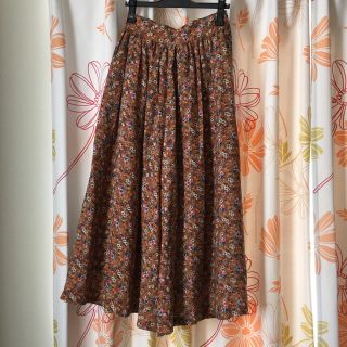 ダブルクローゼット(w closet)の花柄ガウチョパンツ(カジュアルパンツ)