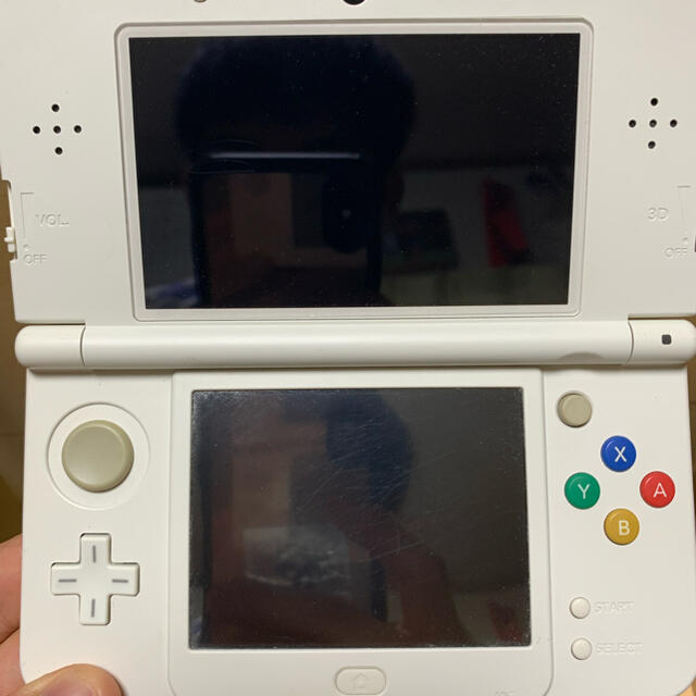 ニンテンドー3DS(ニンテンドー3DS)のNintendo NEW ニンテンドー 3DS ホワイト エンタメ/ホビーのゲームソフト/ゲーム機本体(携帯用ゲーム機本体)の商品写真