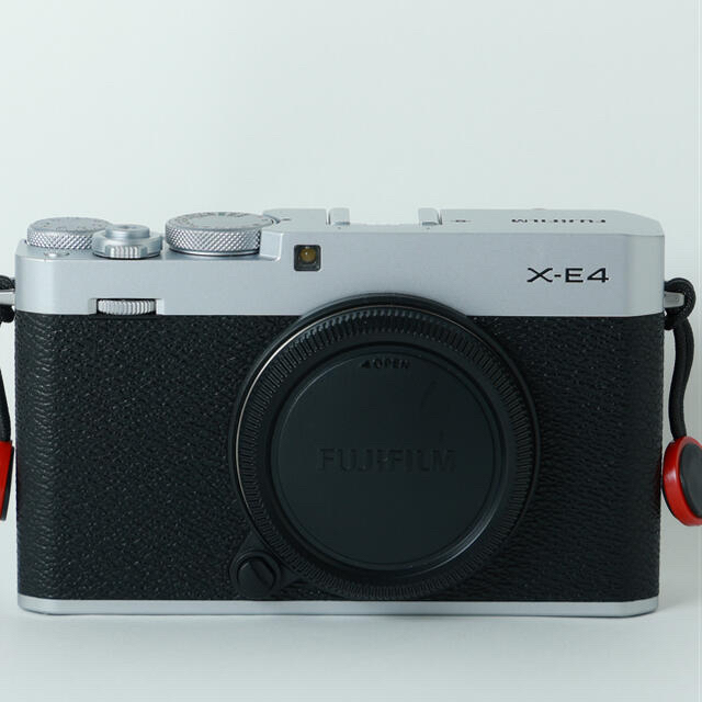 【美品】FUJIFILM X-E4ミラーレス一眼