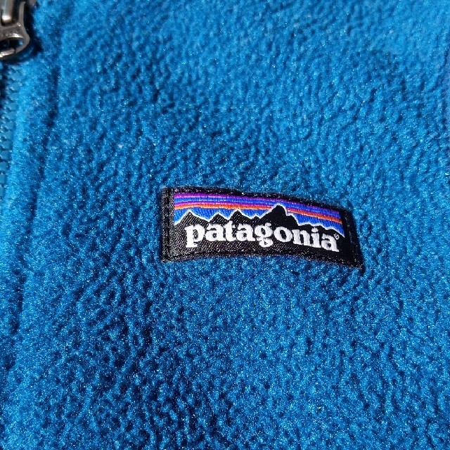 patagonia(パタゴニア)の【美品】patagoniaフリースベスト　kids キッズ/ベビー/マタニティのキッズ服男の子用(90cm~)(ジャケット/上着)の商品写真