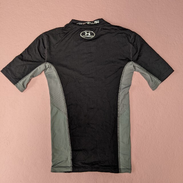 UNDER ARMOUR(アンダーアーマー)のアンダーアーマー　Tシャツ スポーツ/アウトドアのトレーニング/エクササイズ(トレーニング用品)の商品写真