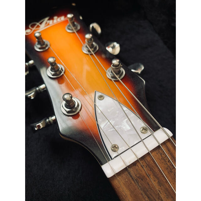 AriaCompany(アリアカンパニー)のAria Proエレキギター(mosrite model) 楽器のギター(エレキギター)の商品写真