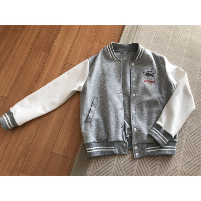 UNIQLO(ユニクロ)のUNIQLO ノーカラーブルゾン  ミッキー　150 グレー キッズ/ベビー/マタニティのキッズ服女の子用(90cm~)(ジャケット/上着)の商品写真