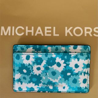 マイケルコース(Michael Kors)の新品未使用Micheal Kors☆ターコイズお花柄 カードケース(名刺入れ/定期入れ)