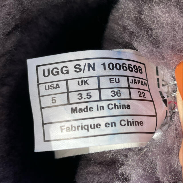 UGG(アグ)のUGG ショートブーツ　グレー　22.0 レディースの靴/シューズ(ブーツ)の商品写真