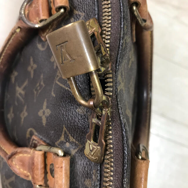 LOUIS VUITTON(ルイヴィトン)のルイヴィトン　モノグラム　アルマ レディースのバッグ(ハンドバッグ)の商品写真