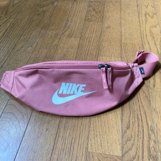 ナイキ(NIKE)の ナイキ　レディース　ウエストバッグ (ボディバッグ/ウエストポーチ)