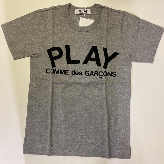 COMME des GARCONS(コムデギャルソン)のプレイ　コムデギャルソン　Tシャツ レディースのトップス(Tシャツ(半袖/袖なし))の商品写真