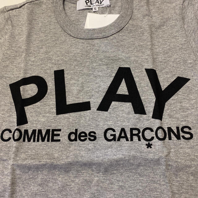 COMME des GARCONS(コムデギャルソン)のプレイ　コムデギャルソン　Tシャツ レディースのトップス(Tシャツ(半袖/袖なし))の商品写真