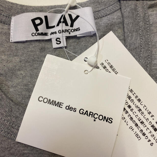 COMME des GARCONS(コムデギャルソン)のプレイ　コムデギャルソン　Tシャツ レディースのトップス(Tシャツ(半袖/袖なし))の商品写真