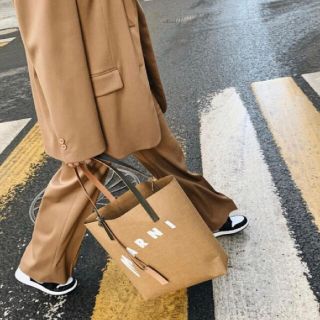 エメット様　専用MARNI マルニ セルロース  ロゴ トートバッグ(トートバッグ)