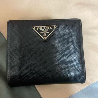 PRADA(財布 ・ ブラック/黒色系)のフリマアイテム一覧 PRADA(財布 ・ ブラック/黒色系)のフリマアイテム一覧