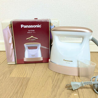 パナソニック(Panasonic)のPanasonic 衣類スチーマー　NI-FS540(アイロン)