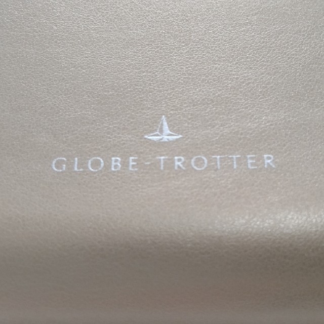 ANA(全日本空輸)(エーエヌエー(ゼンニッポンクウユ))の【非売品】全日空 ANA ビジネスクラス GLOBE-TROTTER ポーチ コスメ/美容のコスメ/美容 その他(その他)の商品写真