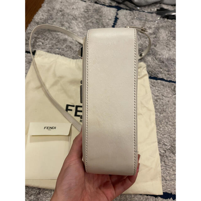 FENDI(フェンディ)のFENDIスタッズバッグ レディースのバッグ(ショルダーバッグ)の商品写真