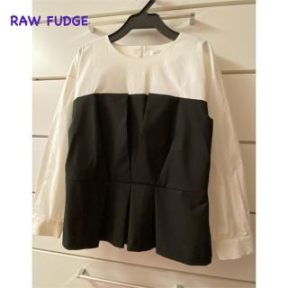 ローファッジ(RAW FUDGE)の最終sale⭐︎未使用に近い✦︎ローファッジ❤︎フロントタック切替ブラウス(シャツ/ブラウス(長袖/七分))