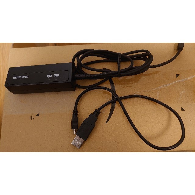 シマノ di2 充電器 SM-BCR2 シマノ di2 充電器 SM-BCR2