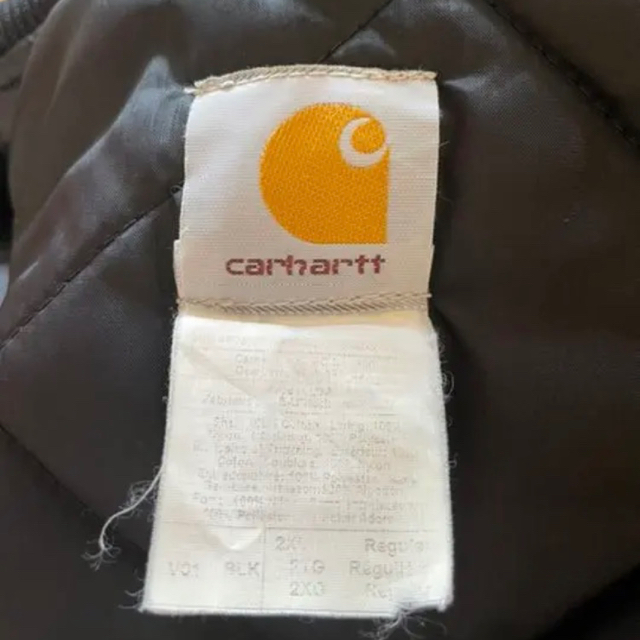 carhartt ダウンベスト　黒