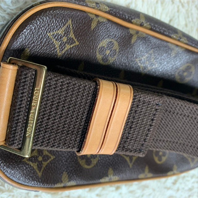 LOUIS VUITTON(ルイヴィトン)の❤️ルイヴィトン❤️超美品ポシェット ガンジュ ショルダーバッグ ・ボディバッグ メンズのバッグ(ボディーバッグ)の商品写真