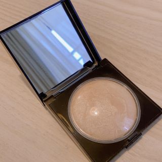 ローラメルシエ(laura mercier)のローラメルシエ  マットラディアンス ベイクドパウダー ハイライト01 (その他)