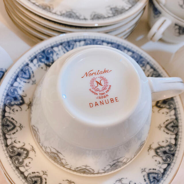 Noritake 食器セット（12枚）