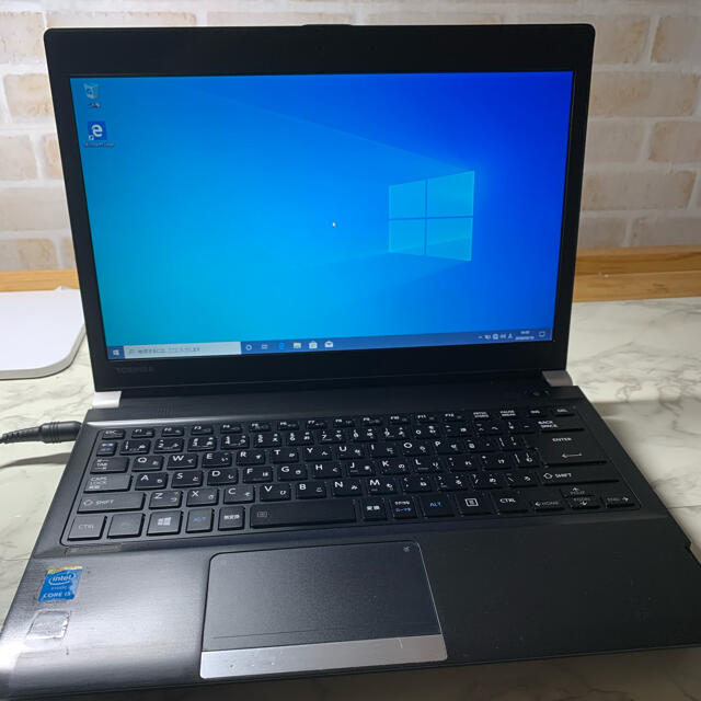 メモリ8GB搭載！東芝製モバイルノートpc！