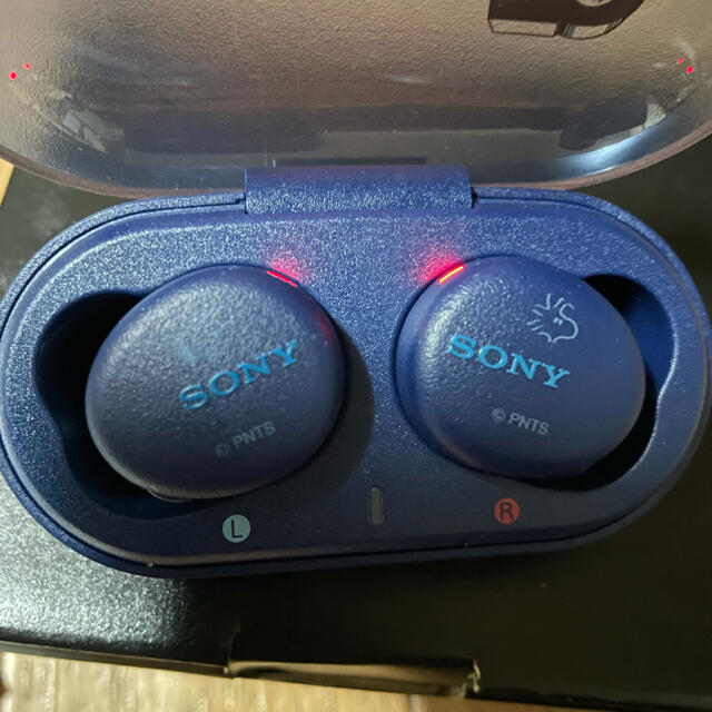 SONY(ソニー)の最終値下げ　SONY 完全ワイヤレスイヤホン SNOOPYモデル スマホ/家電/カメラのオーディオ機器(ヘッドフォン/イヤフォン)の商品写真