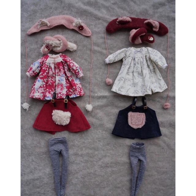 ブライスアウトフィット 双子セット ネオブライス   洋服セット ハンドメイドのぬいぐるみ/人形(人形)の商品写真