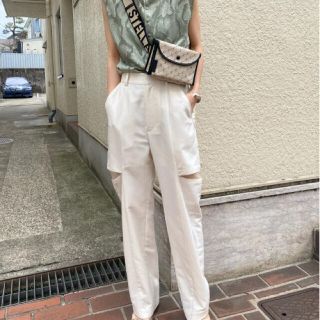 アメリヴィンテージ(Ameri VINTAGE)のCUT OUT STRAIGHT PANTS 0時まで値下げ(その他)