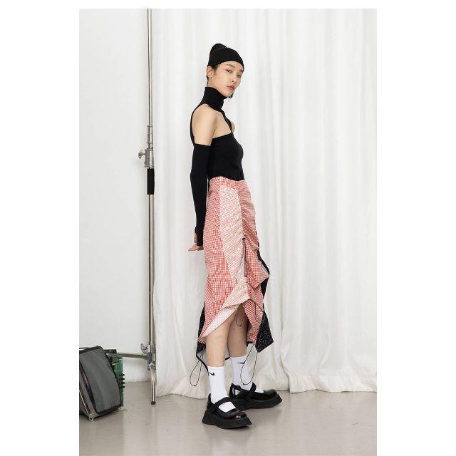 ZARA(ザラ)のDIDDI MODA フラワー柄 アシンメトリー変形スカート ロング レディースのスカート(ロングスカート)の商品写真