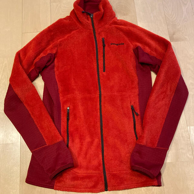 patagonia パタゴニア R2ジャケット フリース　赤　レッド　メンズS