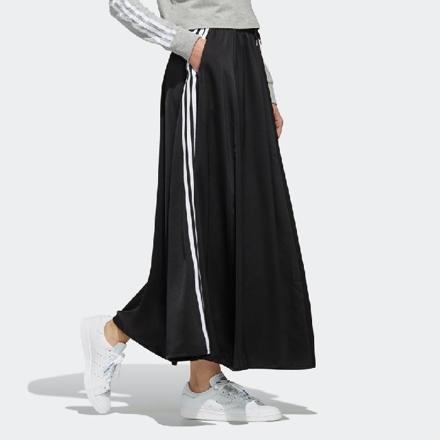 adidas(アディダス)のロング サテン スカート LONG SATIN SKIRT FL0039 レディースのスカート(ロングスカート)の商品写真