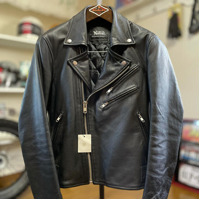 Norton(ノートン)の定価12万☆希少コラボ☆ノートン × キャサリンハムネット ダブルライダース M メンズのジャケット/アウター(ライダースジャケット)の商品写真