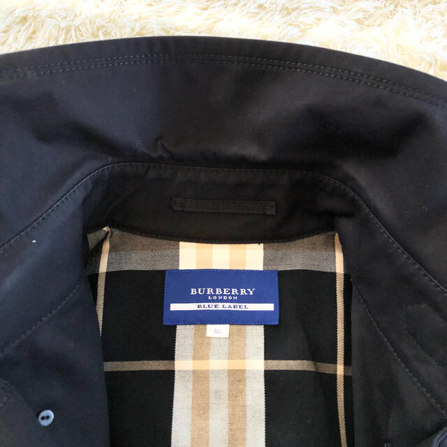 BURBERRY BLUE LABEL(バーバリーブルーレーベル)のバーバリー トレンチコート ダブル ノバチェック ブラック ショート 38 レディースのジャケット/アウター(トレンチコート)の商品写真