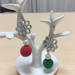 羊毛フェルトピアス♡クリスマスカラー(ピアス)