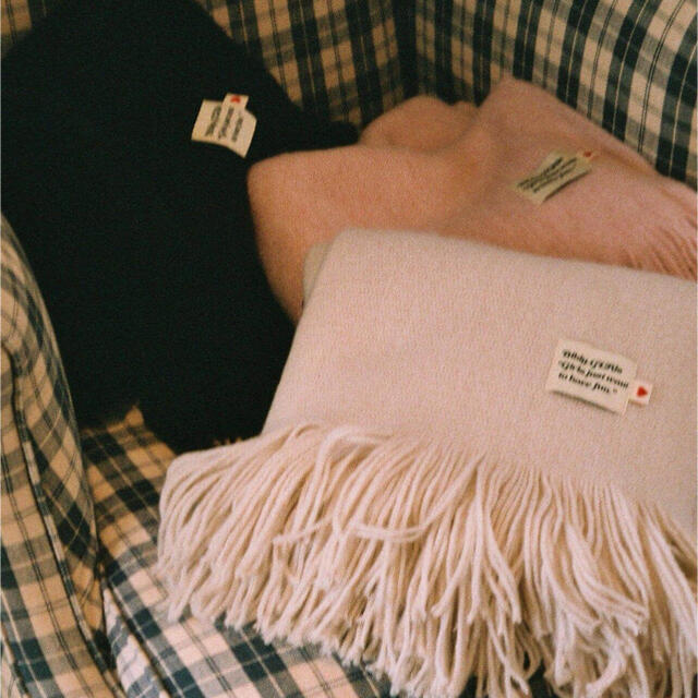 限定新品通販激安 bibiy FRINGE MUFFLERマフラー ピンク レディース