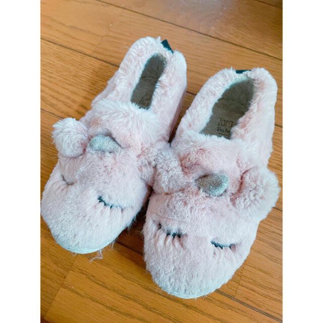 ZARA KIDS(ザラキッズ)のザラベビー　もこもこ　靴　14.5cm キッズ/ベビー/マタニティのベビー靴/シューズ(~14cm)(スニーカー)の商品写真