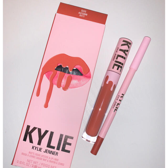 Kylie Cosmetics(カイリーコスメティックス)のkylie cosmetics リップセット　505 コスメ/美容のベースメイク/化粧品(口紅)の商品写真