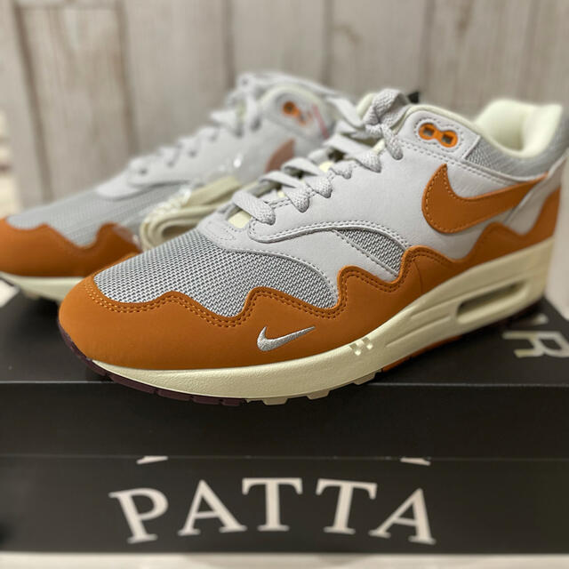 NIKE AIR MAX 1 × Patta 28