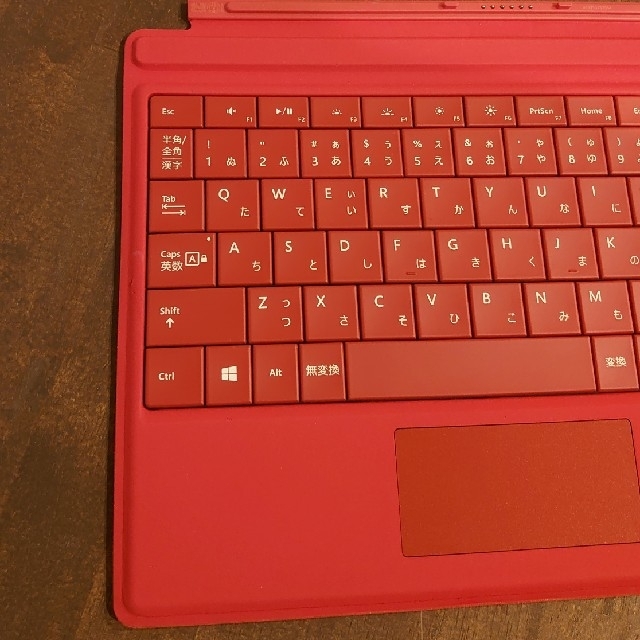 Microsoft(マイクロソフト)のMicrosoft Surface type cover Red スマホ/家電/カメラのPC/タブレット(PC周辺機器)の商品写真