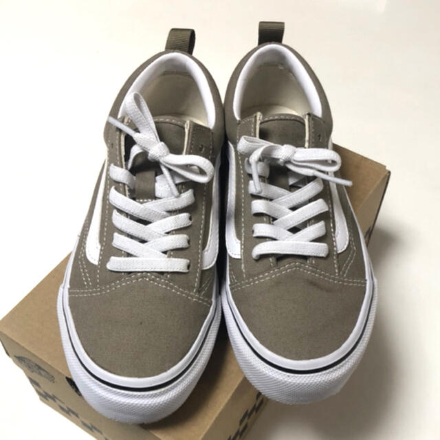 VANS(ヴァンズ)のVANS オールドスクール  22cm キッズ/ベビー/マタニティのキッズ靴/シューズ(15cm~)(スニーカー)の商品写真