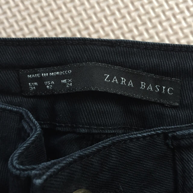 ZARA(ザラ)のzara ブラックデニム レディースのパンツ(スキニーパンツ)の商品写真