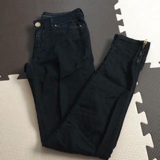 ザラ(ZARA)のzara ブラックデニム(スキニーパンツ)