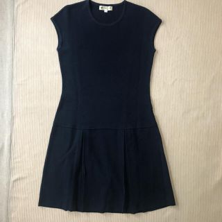 クレージュ(Courreges)のCourreges 寒ければ僕の上着を貸してあげるからニットワンピース　9号(ひざ丈ワンピース)