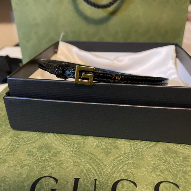 Gucci(グッチ)の[GUCCI]* Square G* レザーチョーカーゴールド【箱　付属品付き】 レディースのファッション小物(その他)の商品写真