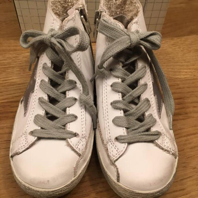 GOLDEN GOOSE(ゴールデングース)のgolden goose deluxeキッズハイカットスニーカー新品15.5cm キッズ/ベビー/マタニティのキッズ靴/シューズ(15cm~)(スニーカー)の商品写真