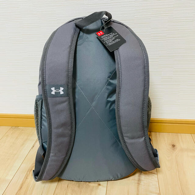 UNDER ARMOUR(アンダーアーマー)の新品　正規品　アンダーアーマー　リュック　バックパックUNDER ARMOUR メンズのバッグ(バッグパック/リュック)の商品写真