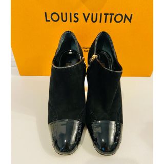 ルイヴィトン(LOUIS VUITTON)の★美品★ ルイヴィトン ブーティ ショートブーツ ブラック/黒 23.5cm(ブーティ)