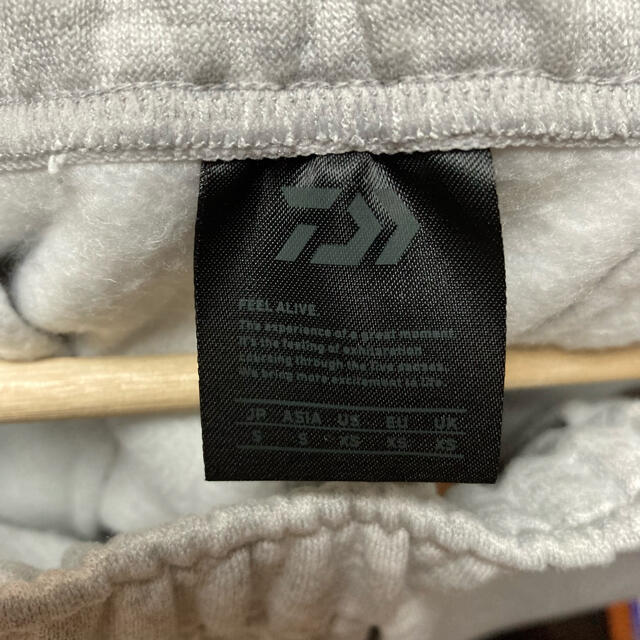 DAIWA(ダイワ)のDAIWA PIER39 TECH SWEAT 6P PANTS メンズのパンツ(ワークパンツ/カーゴパンツ)の商品写真