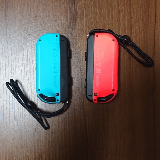 Nintendo Switch(ニンテンドースイッチ)のジャンク品 ジョイコン joy-con ネオンレッド/ネオンブルー エンタメ/ホビーのゲームソフト/ゲーム機本体(その他)の商品写真